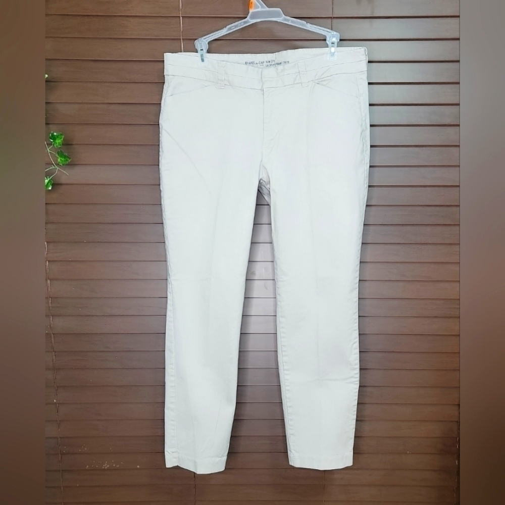 Khakis by Gap Slim City Mid-rise Light Khaki Women's Pants Size 10R